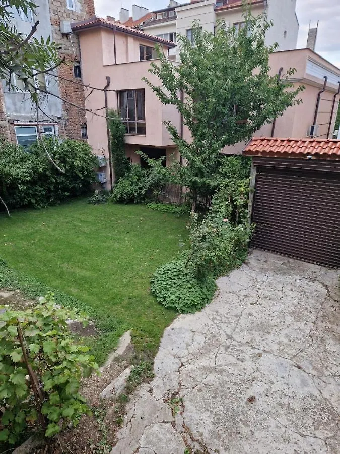 Tsar Simeon, 2 Bedroom, Living Room And Fireplace Sofia Bulgaria